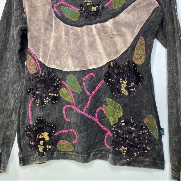 Leopards & Roses Multi Texture handcrafted - Picture 2 of 7